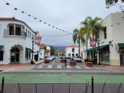 Photo of downtown Santa Barbara.