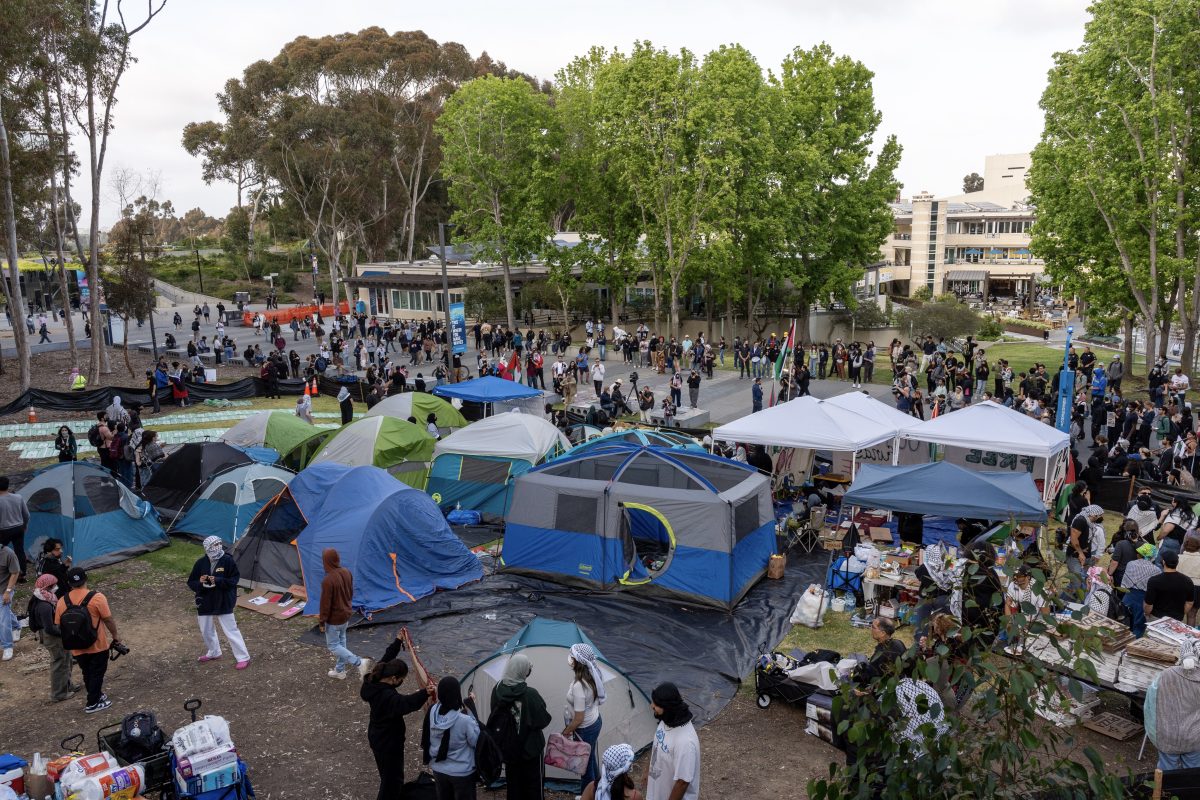Encampment at UCSD on May 1