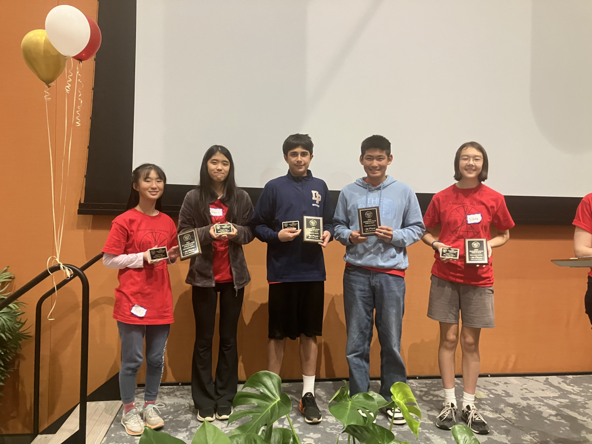 The ninth-grade and tenth-grade team stand with their awards at the Westmont College Mathematics Field Day. From left to right: Ava Zhang (9), Seungyoo Kim-Jung (10), Shayan Sen-Mostofi (9), Hansen Huang (10), and Elena Beckman (10).
