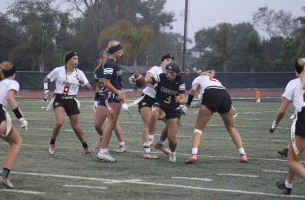 Ruby Streatfeild (11) moves through a defense.